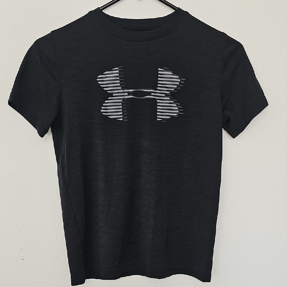 Under Armour Men's Black T-Shirt